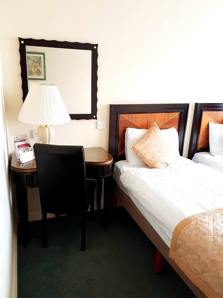 The Ashley Hotel Гейл Екстер'єр фото